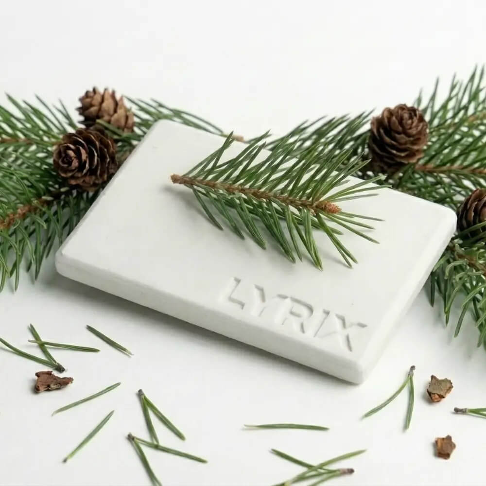 aromatizador_de_piedra_para_auto_Lyrix_white_fragancia_natural_pino